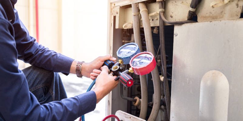 Stay Ahead of the Warm, Humid Weather with Air Conditioning Maintenance